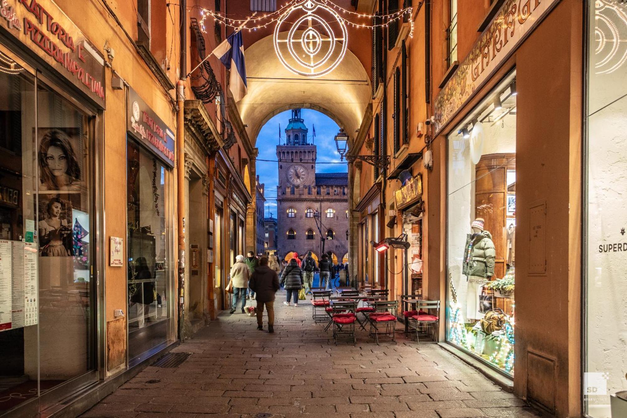 Urbanicooh Garisenda - Piazza Maggiore View Bologna Luaran gambar