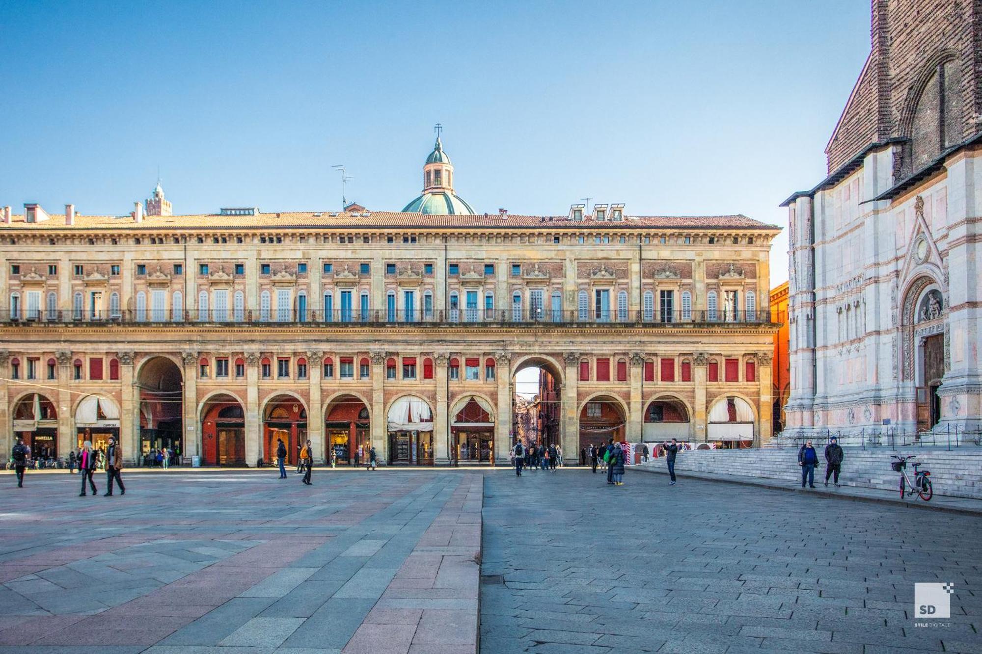 Urbanicooh Garisenda - Piazza Maggiore View Bologna Luaran gambar